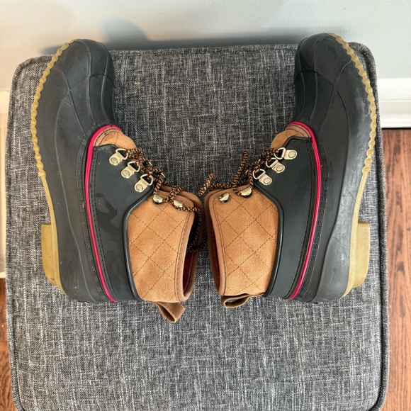 Tommy Hilfiger Rinah Rain Boots, Size 8, Offers Welcome - Picture 8 of 10